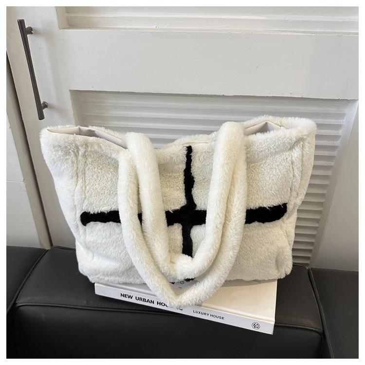 Mao Mao Trend Large Capacity Winter 2025 New Casual Fashion Personalized Plush Handheld Shoulder Tote Big Bag