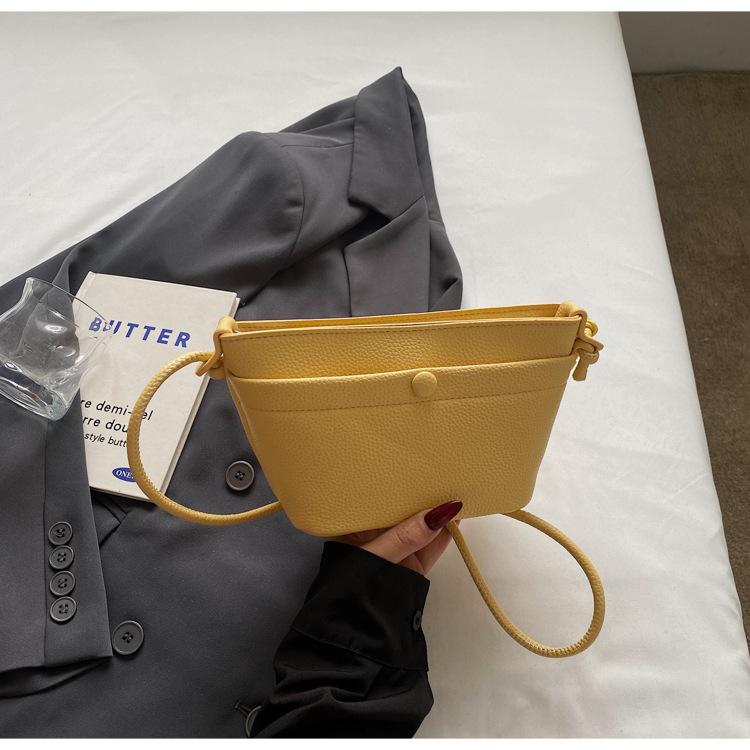 

Fashion portable underarm bag 2025 summer new trendy messenger bag women s versatile women s bag commuter shoulder messenger bag жёлтый