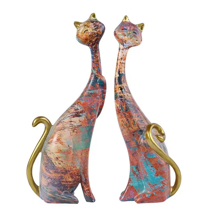 Animal Graffiti Art Resin Craft Ornament Bright Coloured Elegant Cat Figurine Ornament Aesthetic Interior Cabinet Accessories