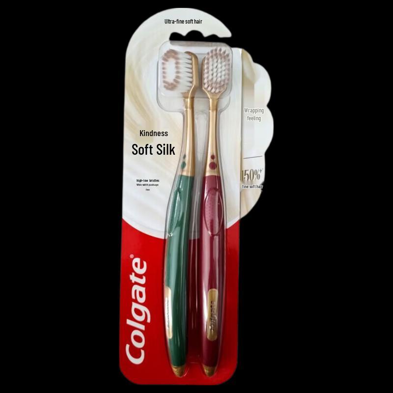 Colgate Wide Soft Bristle Toothbrush (Deep Clean, 2-Pack)