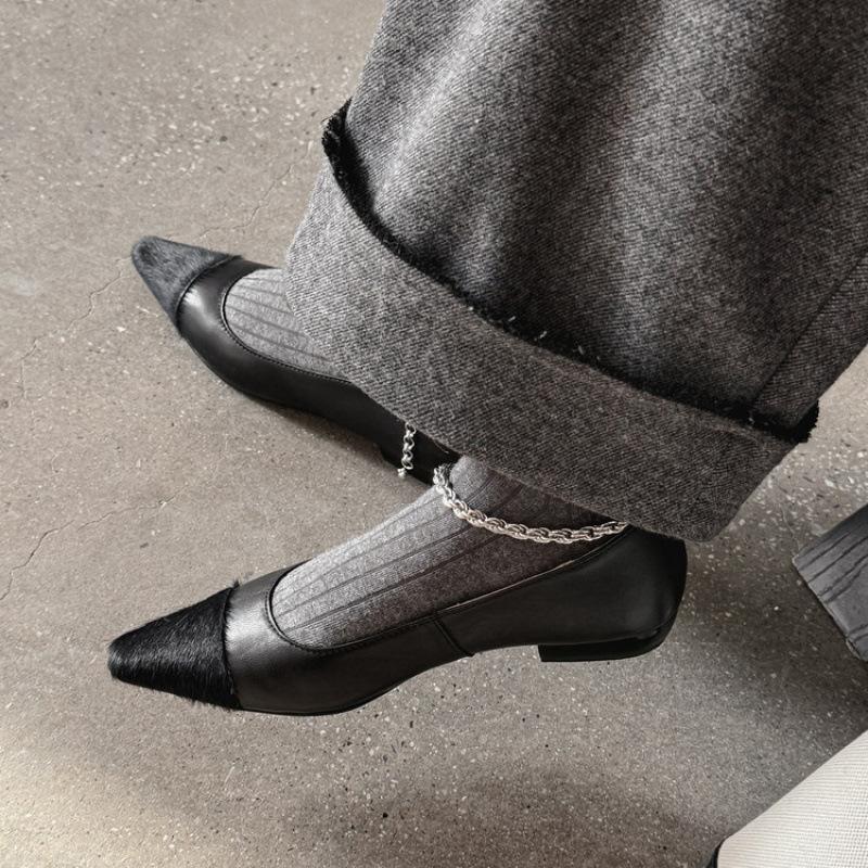 New solid color leather single shoes, four seasons women's fashion single shoes, pointed non-slip beef tendon sole, large size low heel small le