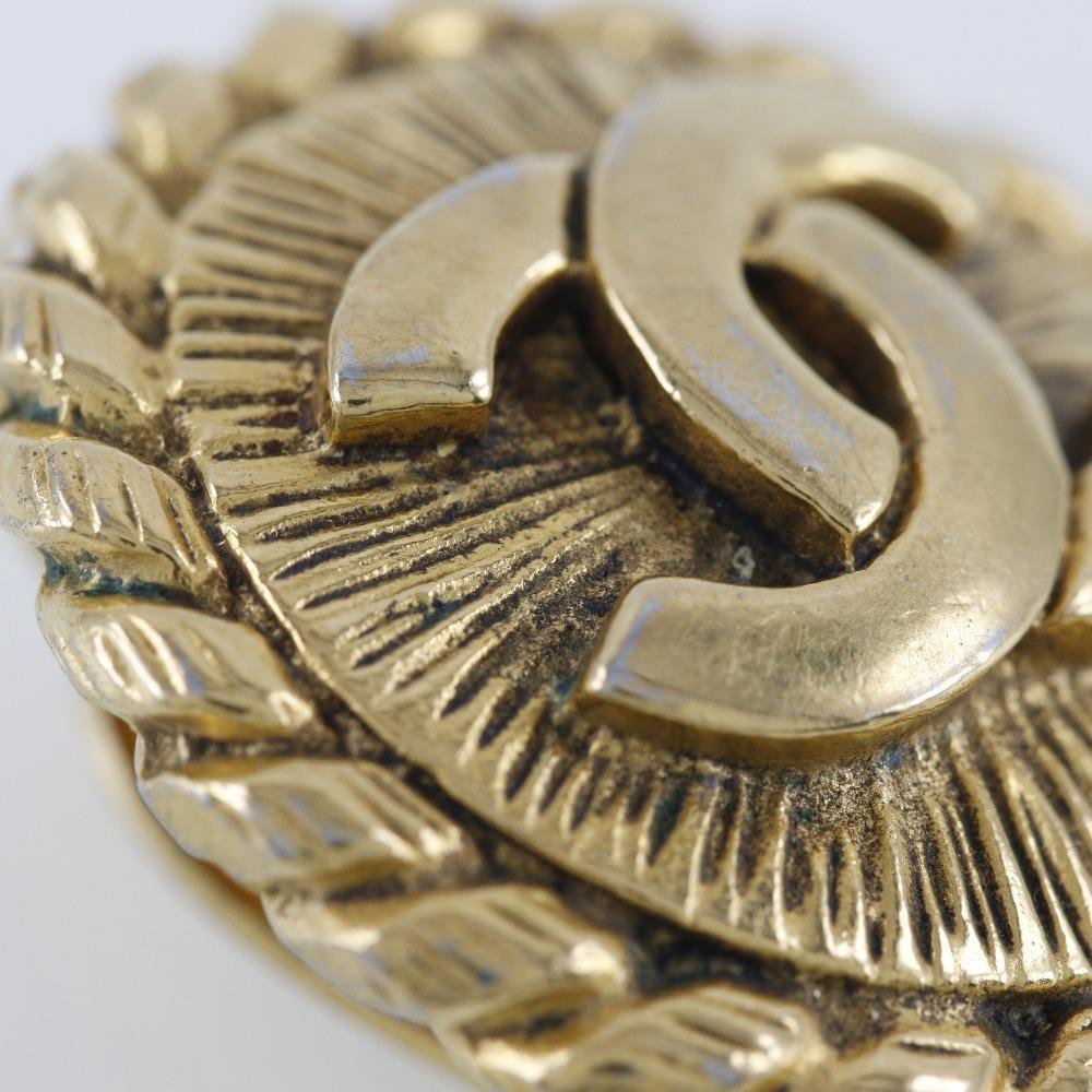 CHANEL COCO Mark Earring vintage Plated Gold 16g Women Used