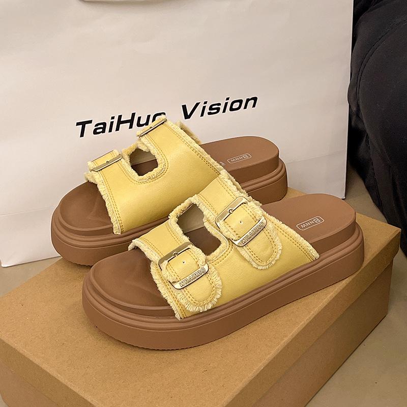 Thick-soled slippers for women's summer wear new high-end beach casual one-word cool slippers with skirt tide