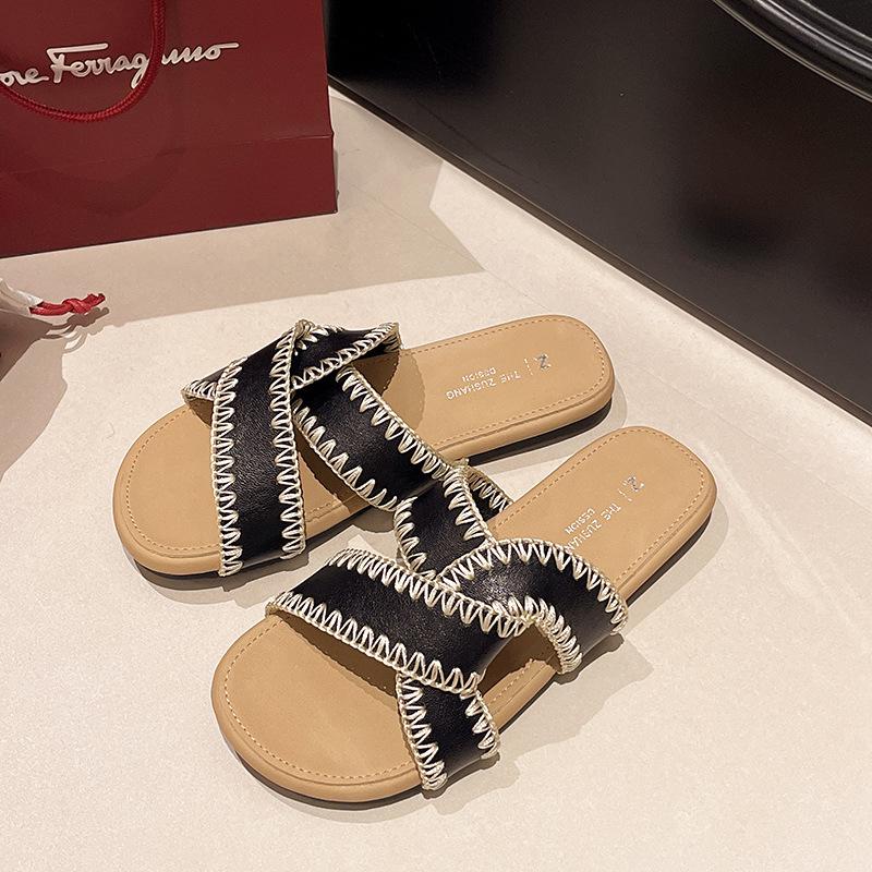 Flat-soled Sandals Women's Outer Wear Summer New Flat-soled Cross-strapped Retro Soft-soled Cool Slippers