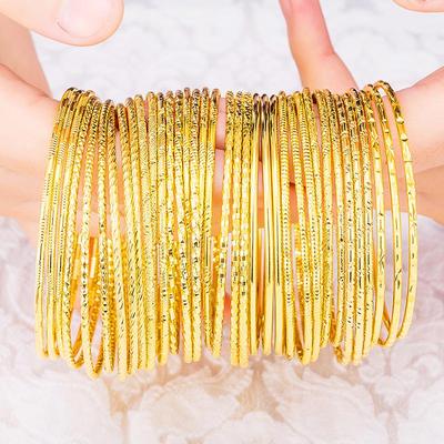 Bracciale da donna bohémien in ottone color oro sabbia con finitura a lunga durata e resistente al colore