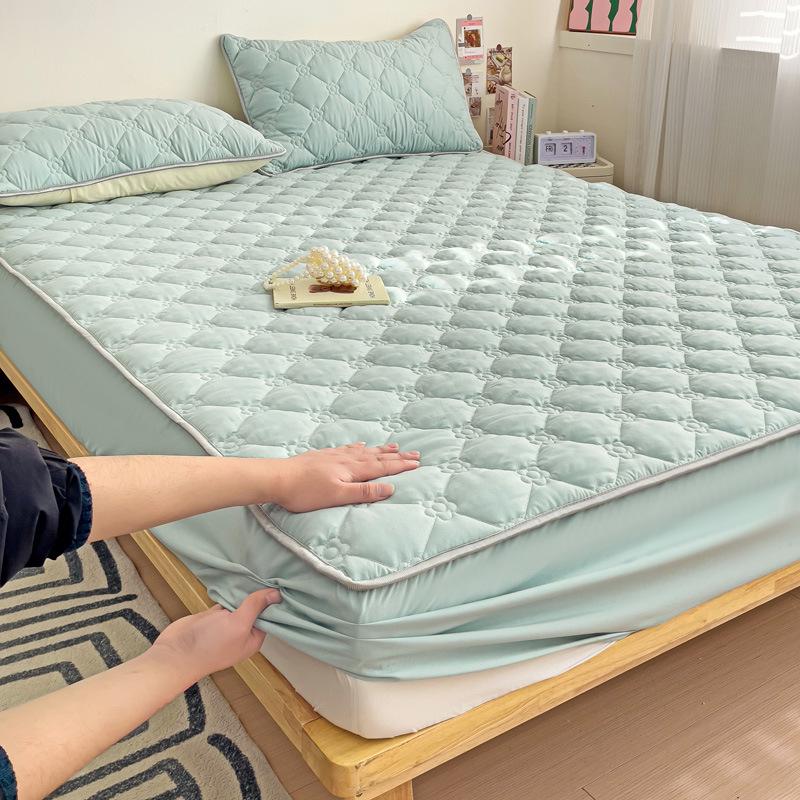 Cloud Cotton Skin-Friendly Thickened Fitted Sheet: Solid Color, Pure Cotton, Non-Slip, Machine Washable.