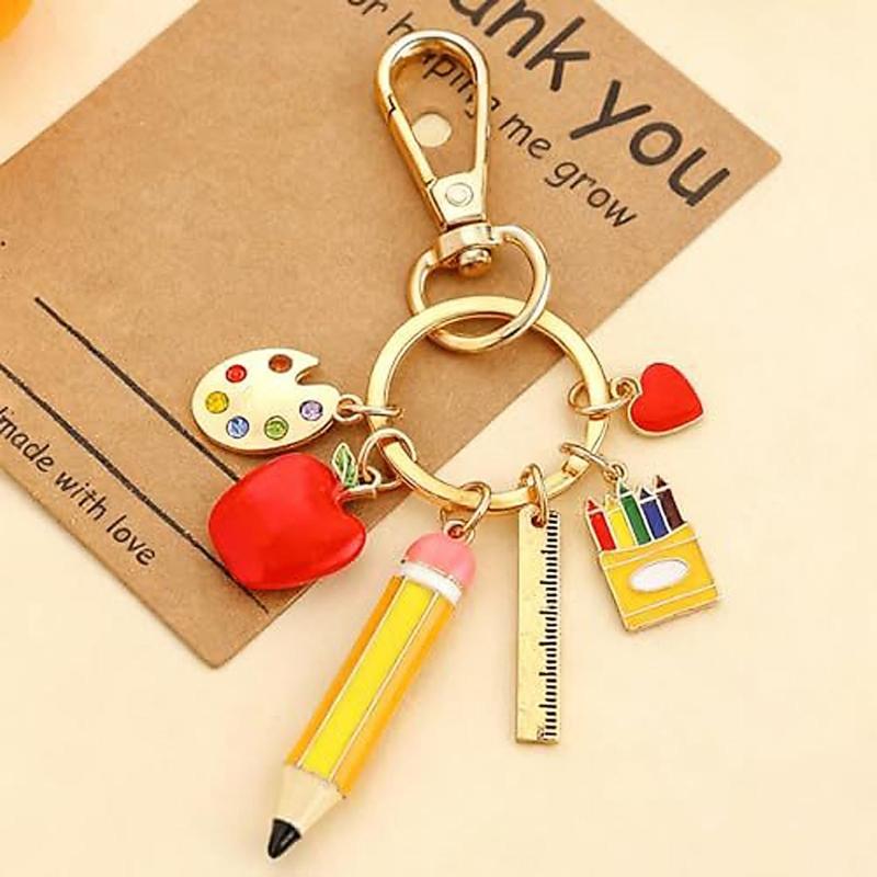 Delicate Teacher Gift Keychain Showcasing Heart Design Metal and Paper Thank You Card Key Organsier for Wallet