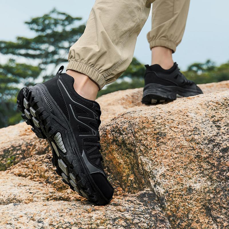 Summer Breathable Outdoor Hiking Shoes Men Sneakers Antiskid Slip On Walking Shoes Moccasins Man Casual Shoes