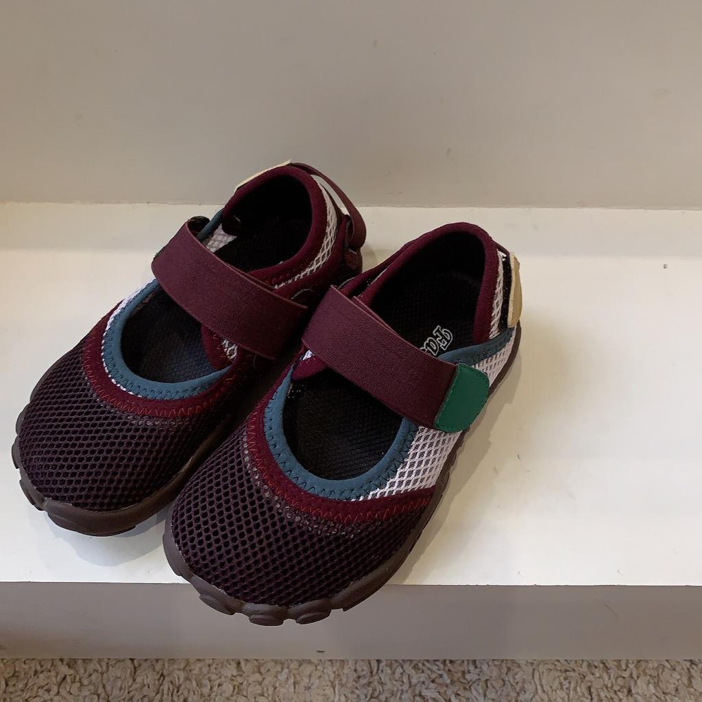 Scarpe da ginnastica per bambini Scarpe da corsa per bambine Rete traspirante Scarpe barefoot per bambini Rete singola suola morbida