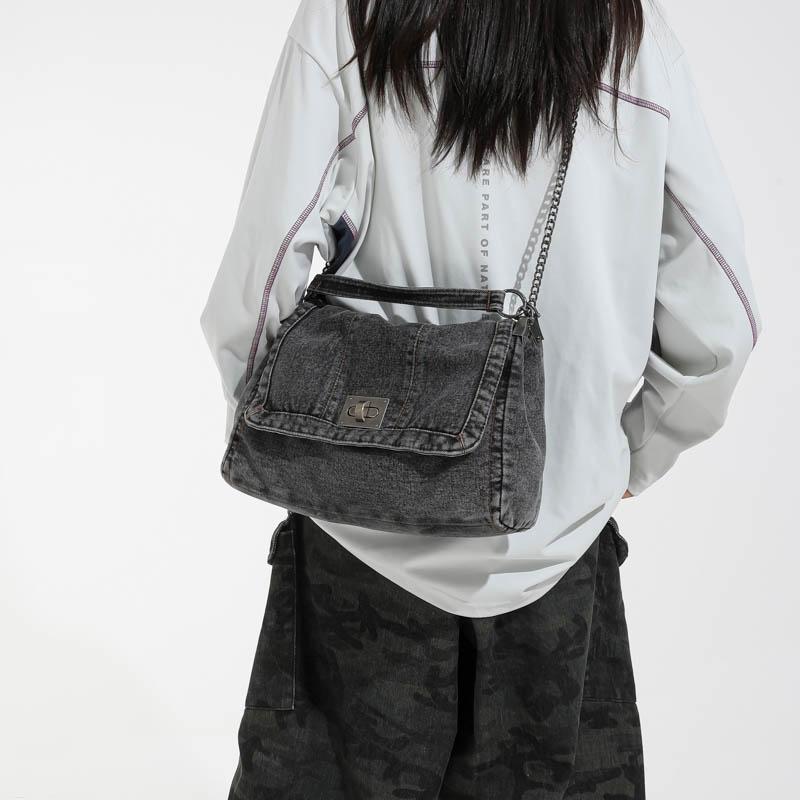 Vintage Denim Bag Women's Chain Shoulder Bag Large Capacity Commuter Tote Bag