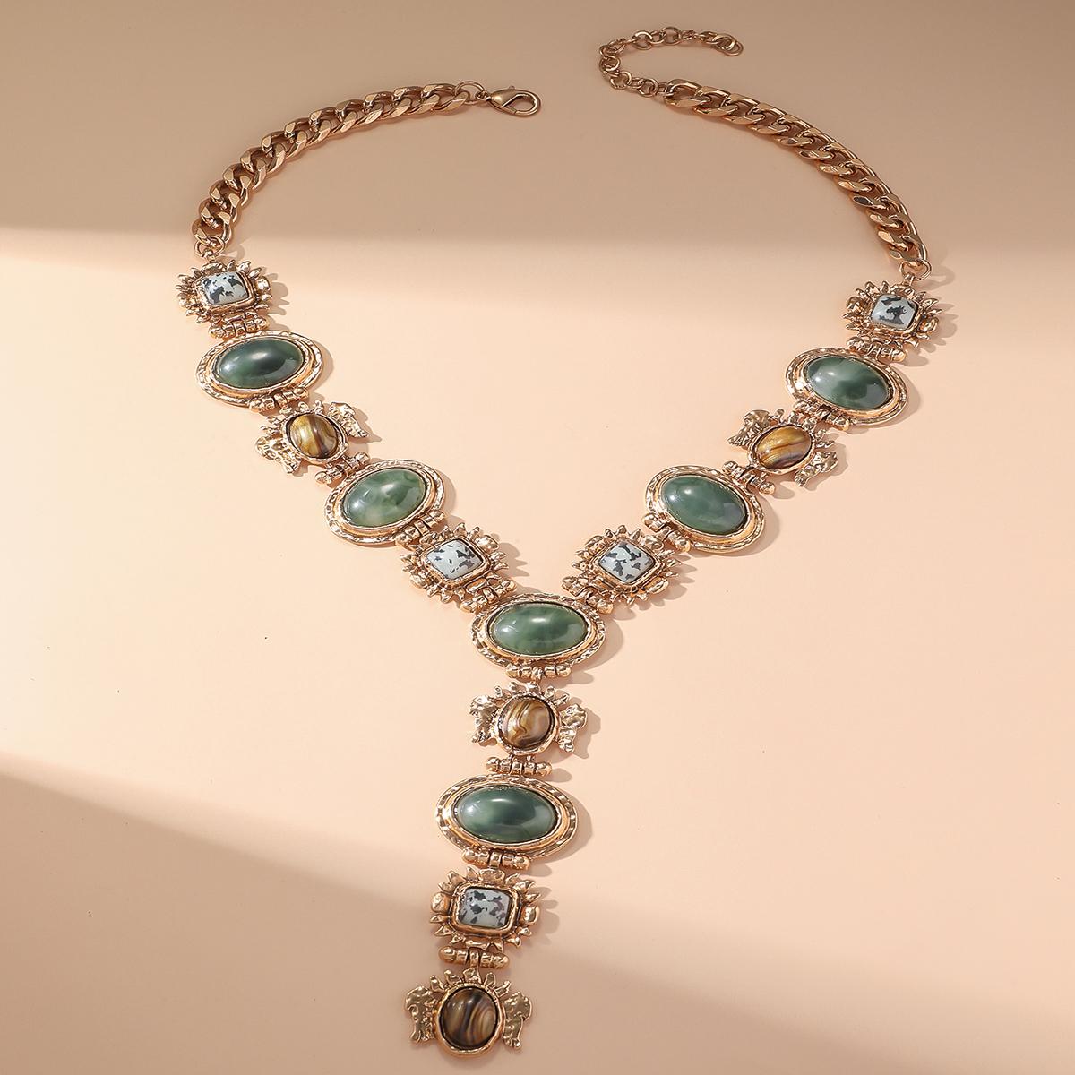 Vintage Chunky Geometric Resin Necklace for Women Irregular Exaggerated Big Statement Metal Necklace Ethnic Style Jewelry Gifts