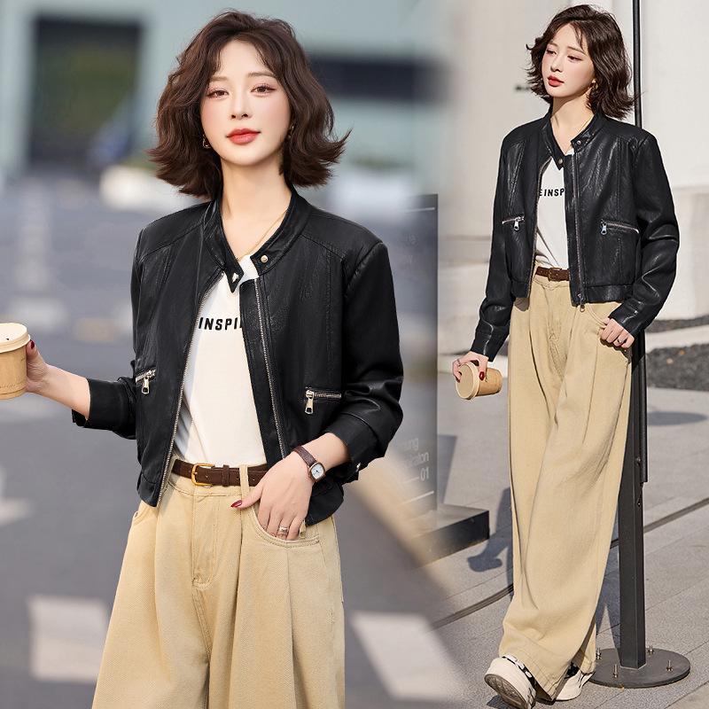 

Женская короткая куртка из искусственной кожи PU с эффектом стирки, весна 2025 - воротник-стойка, застежка-молния, стиль ZH1179 L (55-60 kg)