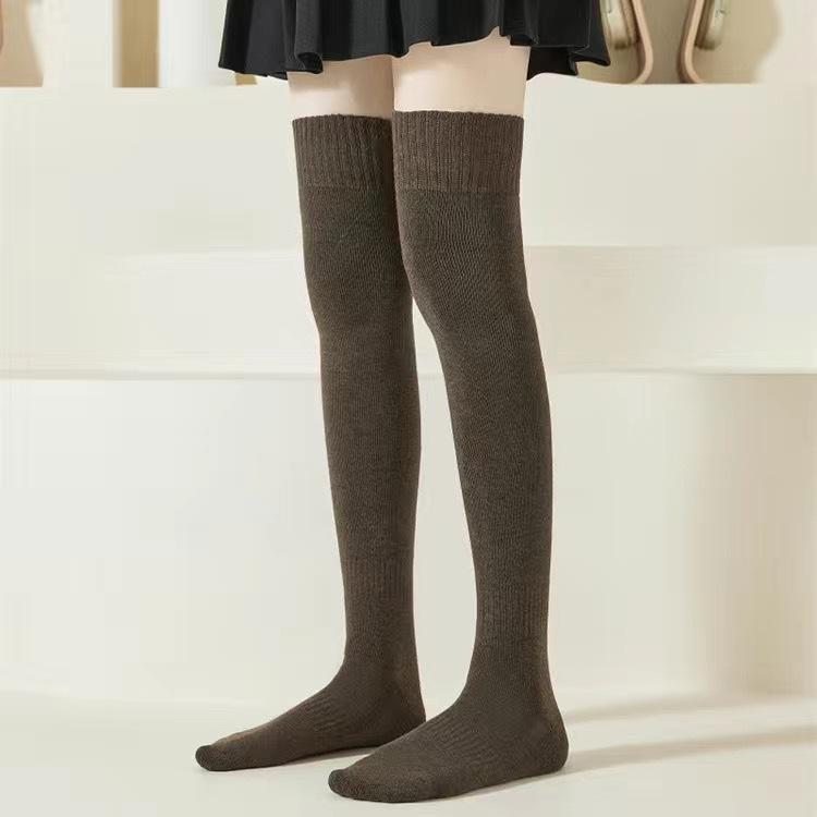Over-the-knee socks for autumn and winter, lined with fleece, thickened, warm, and slimming.