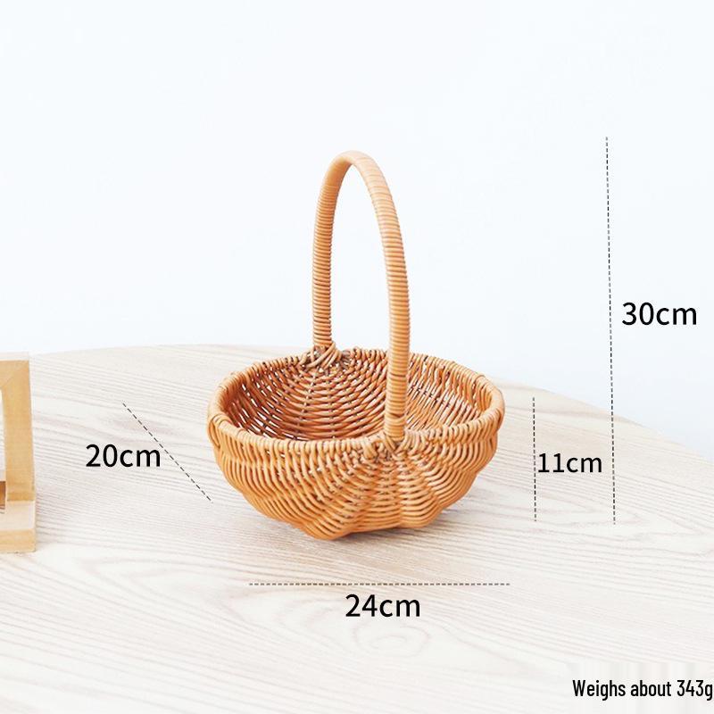 Handheld Woven Rattan Basket: Ideal for Flowers, Fruit, Gifts, Storage, and Souvenirs - Perfect for Flower Shops and Children's Day Celebrations.