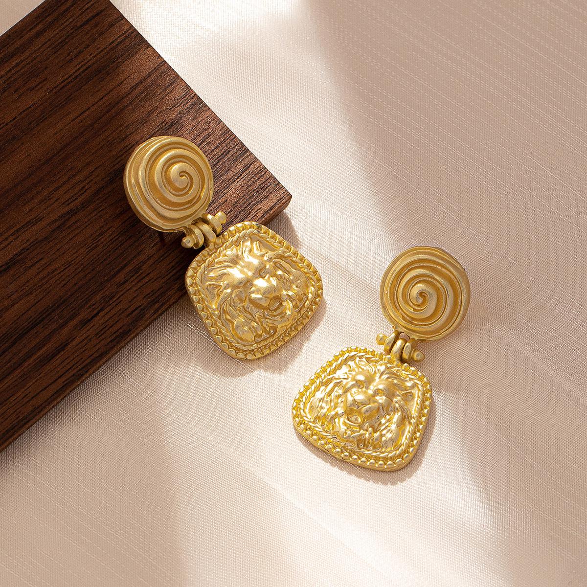 European Retro Lion Head Pendant Earrings: Women s Trendy, Stylish Ear Jewelry