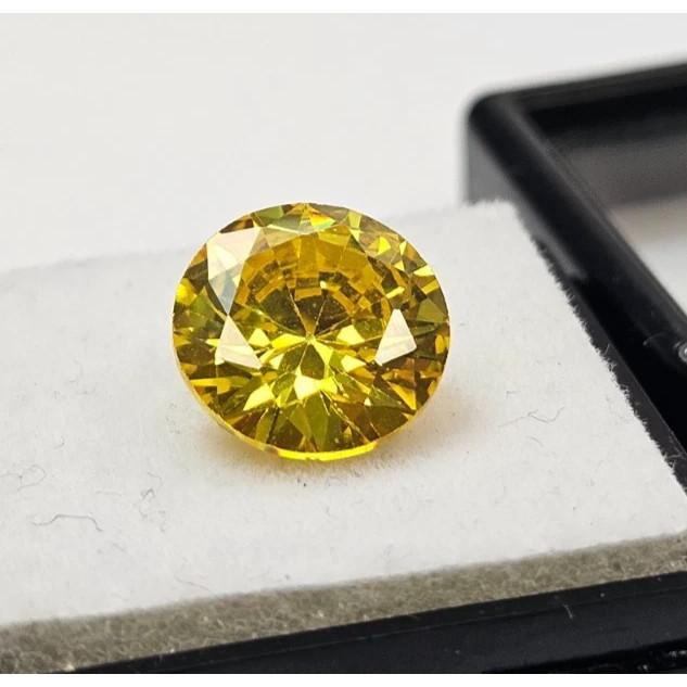 Schöner Zirkon Gelbe Farbe Runder Schliff 6+ Karat Zertifizierter Loser Edelstein