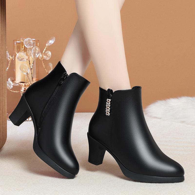 Medium heel short boots women's autumn and winter fashion boots, new velvet leather shoes women's high heel cotton shoes mother shoes