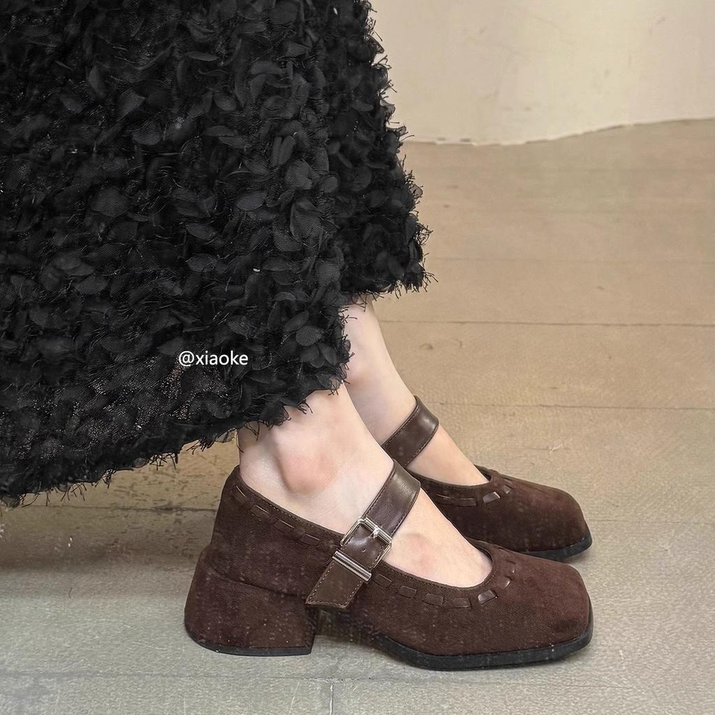 Französische quadratische Spitze dicker Absatz High Heels Herbst und Winter Damenschuhe 2025 neue Retro Wildleder Abendschuhe Mary Jane Schuhe