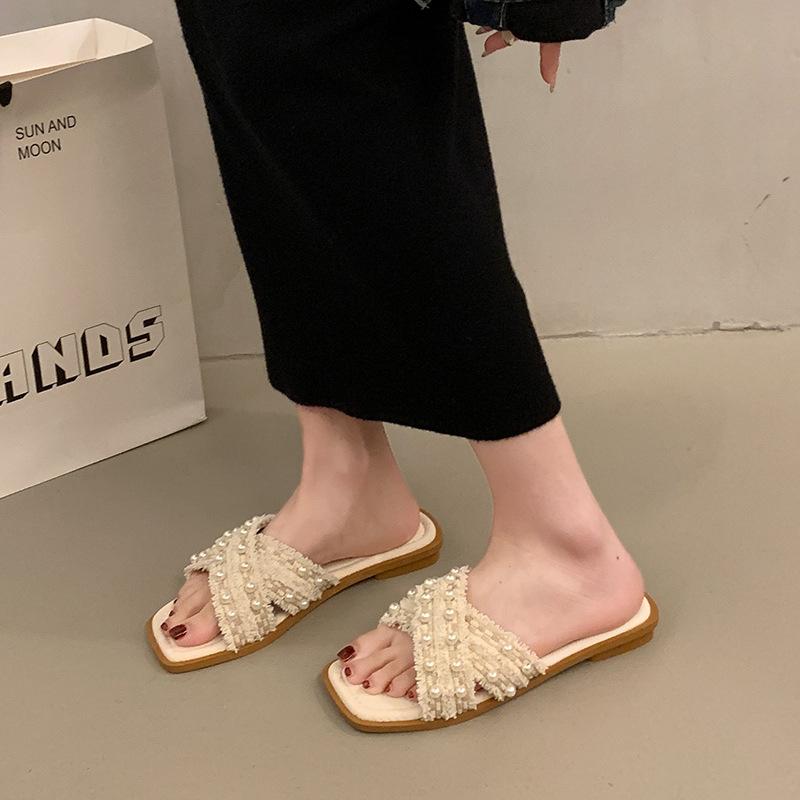 Large size crossed with pearl slippers women's summer wear 2025 spring and summer new flat-bottomed beach seaside sandals
