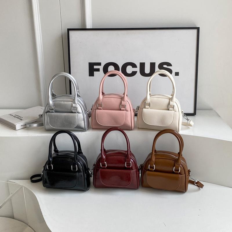 Retro Fashion Bag Women's New Texture Spring and Summer Portable Small Square Bag Shoulder Messenger Bag