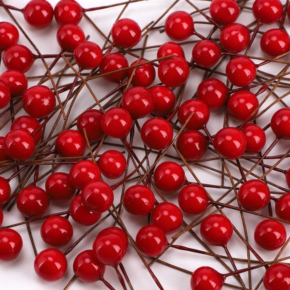 100Pcs New Christmas Artificial Red Holly Berries Flowers DIY Mini Fake Fruit Berry Xmas Wreaths Party Decor Fake Red Berries
