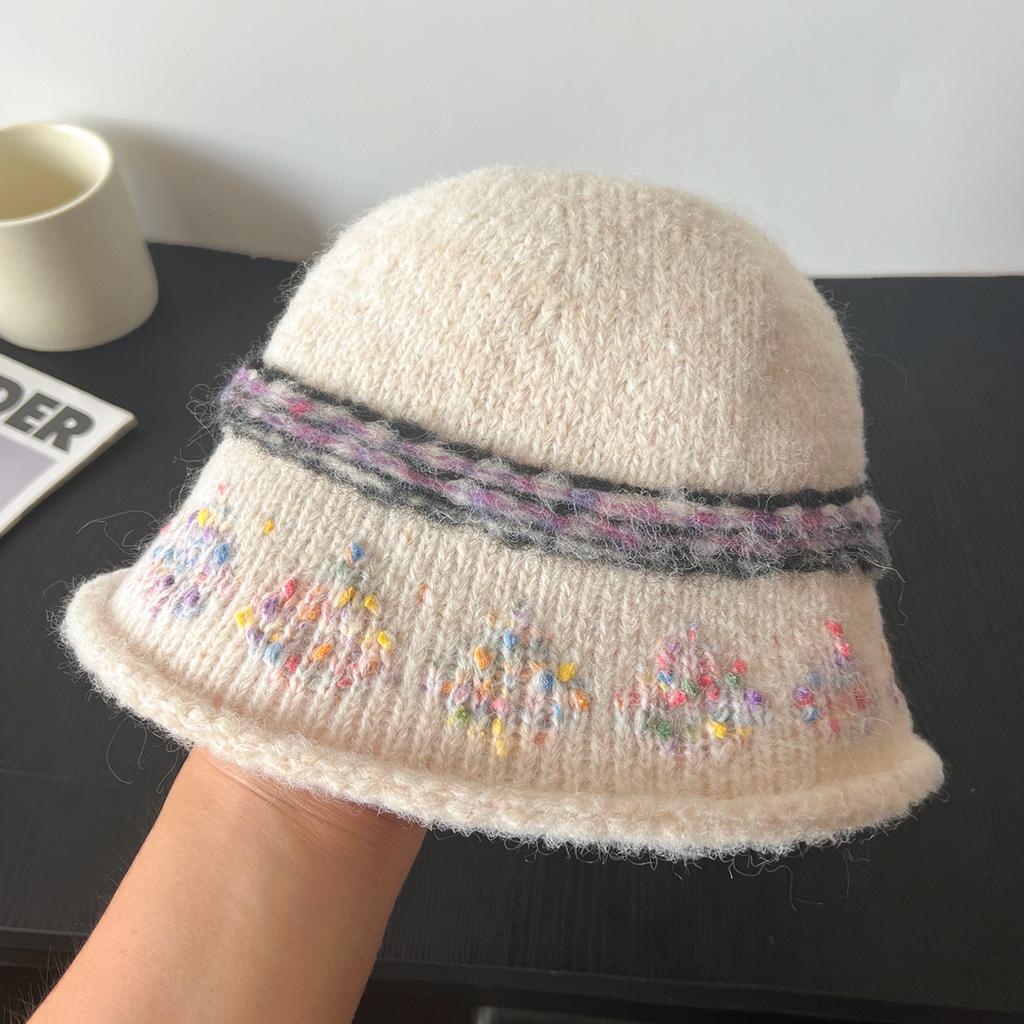 Fair Island contrasting color knitted wool hat women's season versatile big head circumference showing face small ear protection warm pullover hat