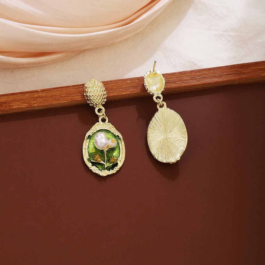 French Green Oil Painting Baroque Pearl Stud Earrings, Medieval Light Luxury High-End Monet Garden Earrings