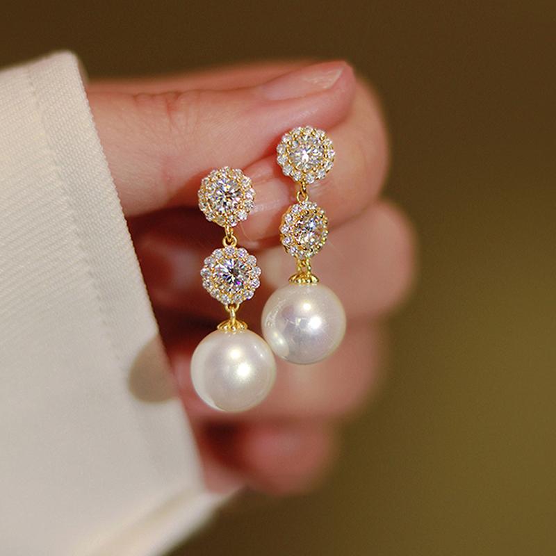 

Huitan Dazzling Simulated Pearl Dangle Earrings for Women Luxury Gold Color Temperament Elegant Female Earrings Trendy Zircon