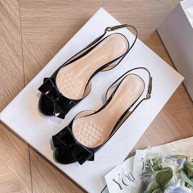 

2025 summer French new thick heel soft leather spot bow medium heel high heels bag head sandals women s sandals 40 чёрный