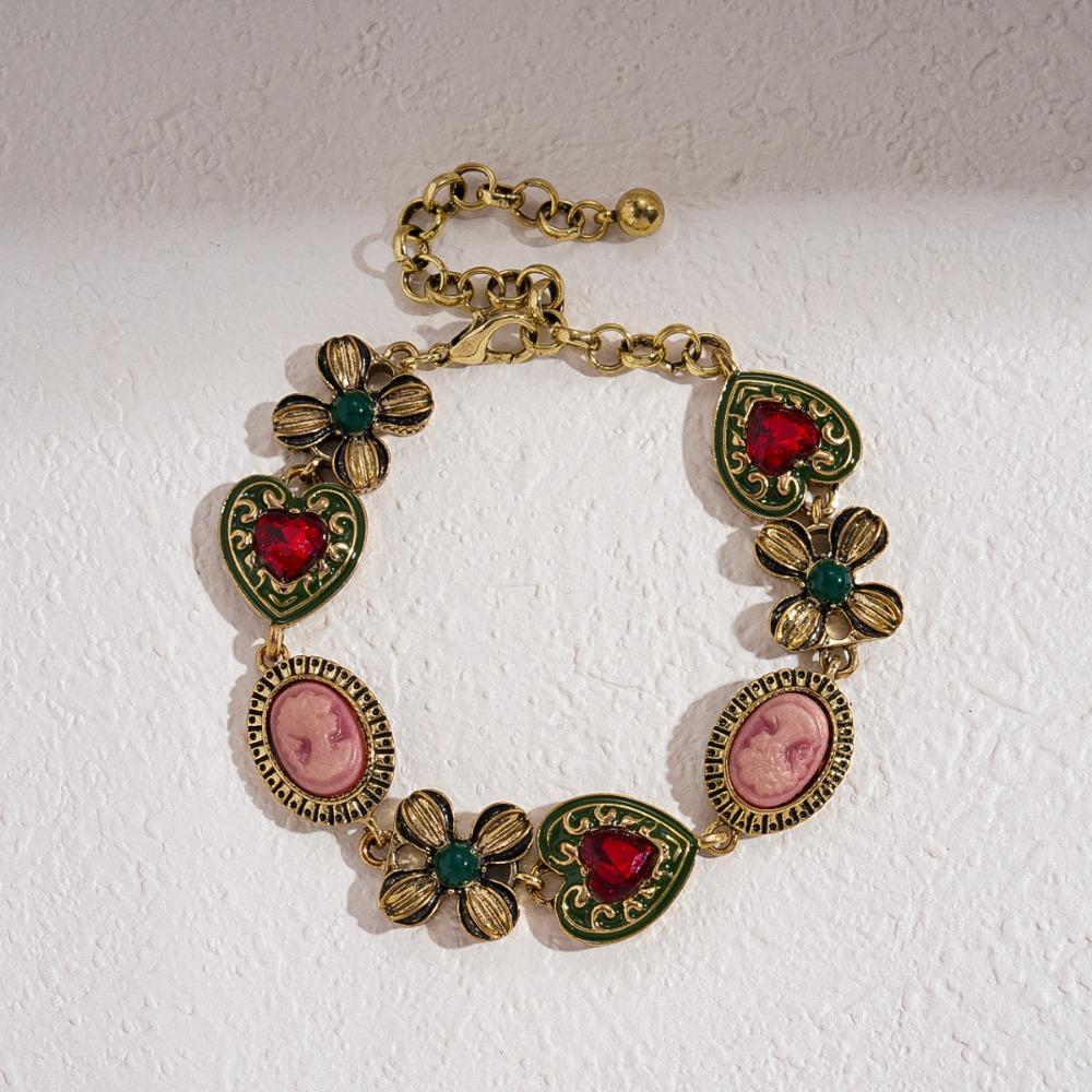 Zink Zinklegierung Herz Cameo Schmuckset Elegante Retro Geprägte Ohrringe Brillantes Vintage Halsketten Set Party