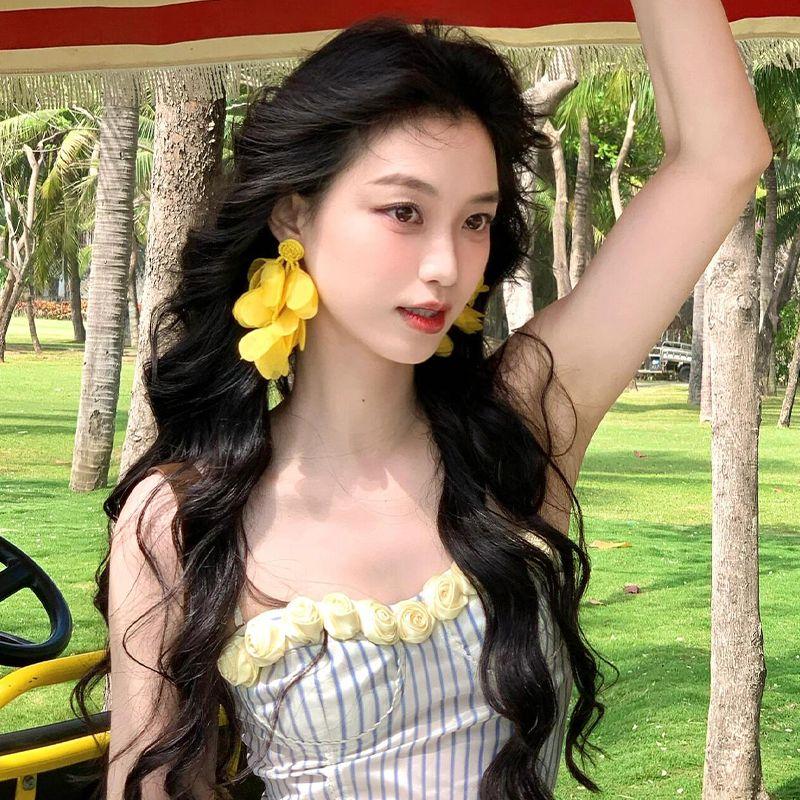 

Leaf Light Dance Yellow Chiffon Petal Fringed Earrings Women s Fancy High-Profile Earrings Seaside Photograph Spring Earrings Yellow petal tassel earrings