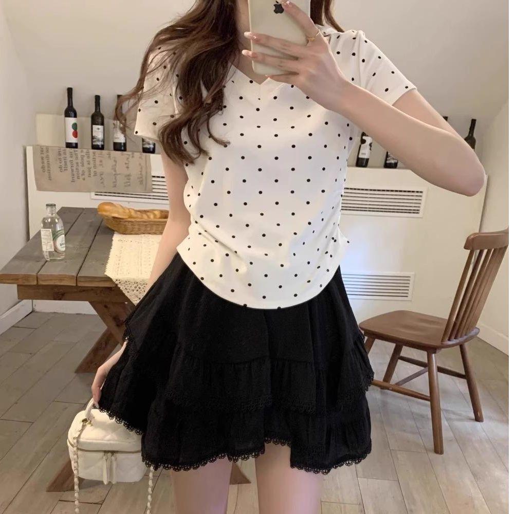 

Gray polka dot V-neck front shoulder short-sleeved T-shirt women s summer 2025 new waist thin short top XL білий