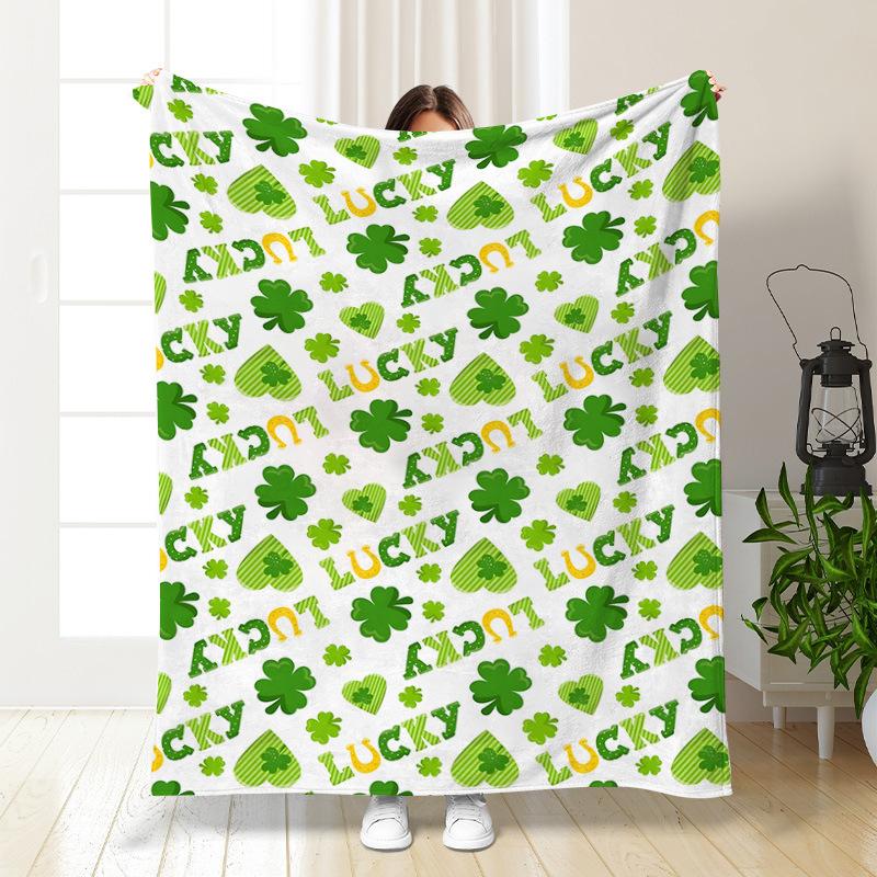 

Фланелевое одеяло разных размеров с дизайном из четырехлистного клевера и сердечек, всесезонное офисное одеяло для сна 70x100cm