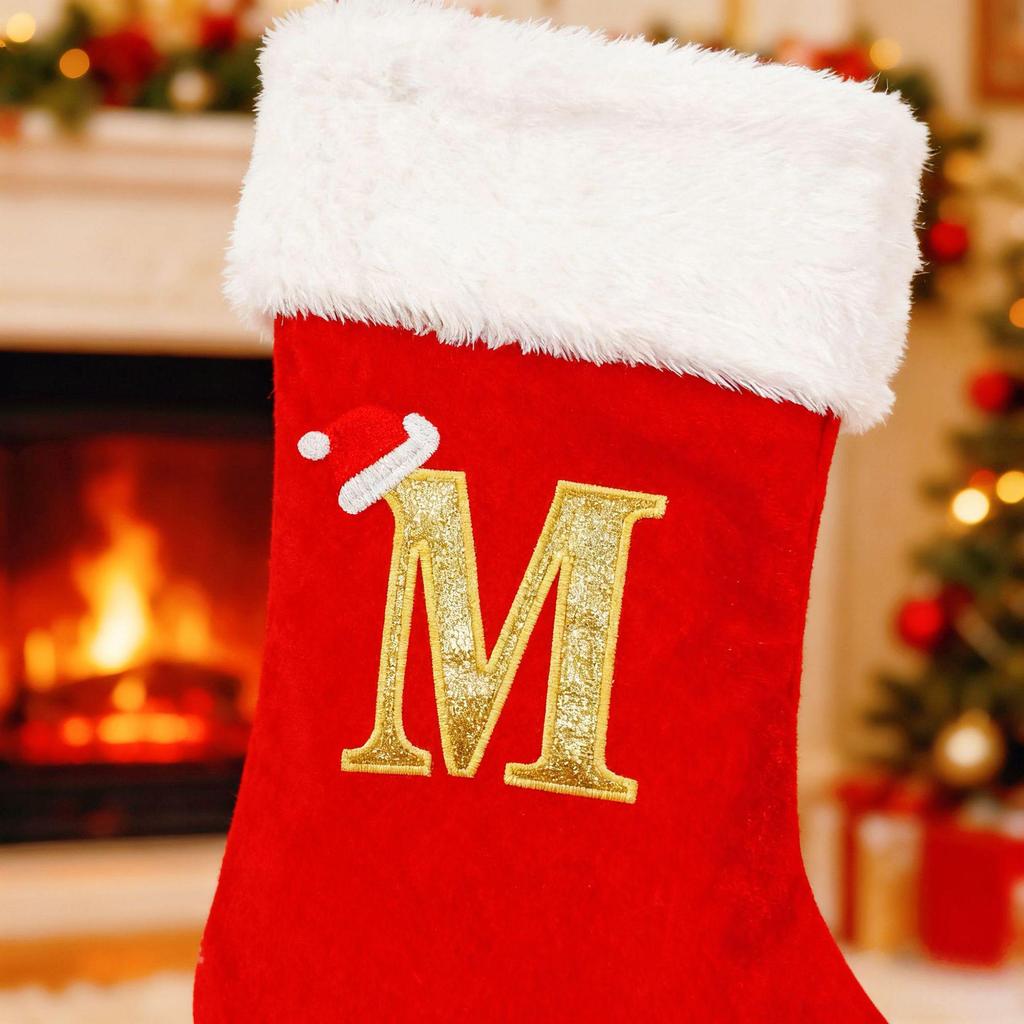 Bestickter gestrickter Weihnachtsstrumpf mit Buchstaben, Ornament, Geschenktüte