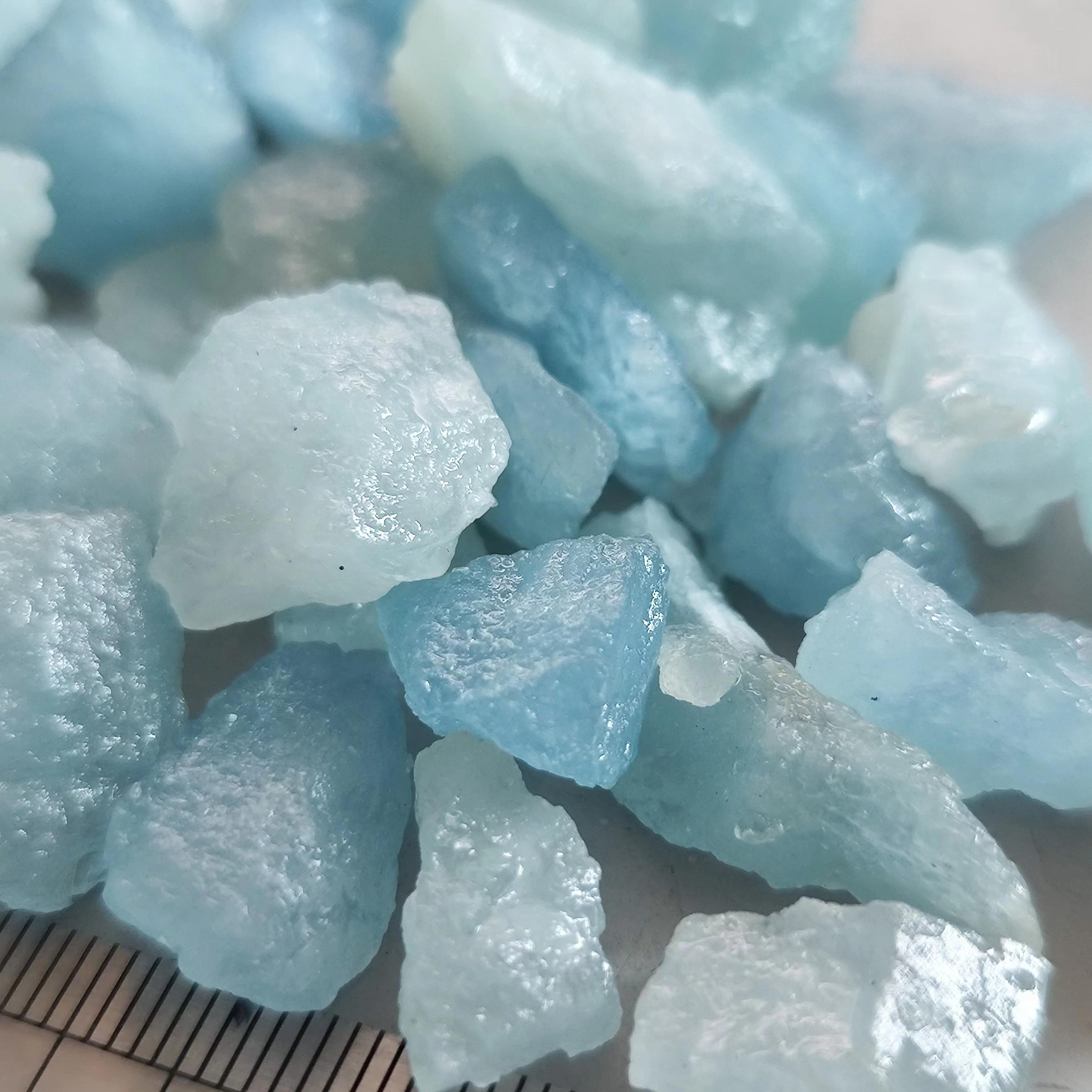 Natural Aquamarine Rough Blue Gemstone For Making jewelry pendants Mineral Specimen Crystal and Stone Healing Home Decoration