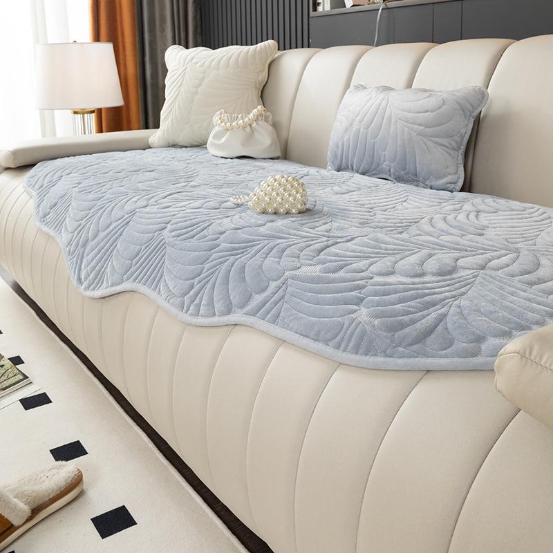 Special-Shaped Plantain Leaf Crystal Velvet Sofa Cushion Autumn And Winter  New Irregular Straight Leather Sofa Cover Towel Cross-Border