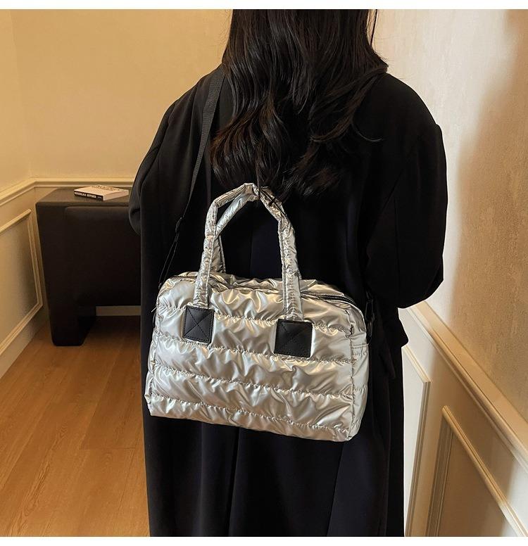 Luxury Fluffy Tote Bags Solid Color Quilted Shoulder Bag Large Capacity Handbags Women
