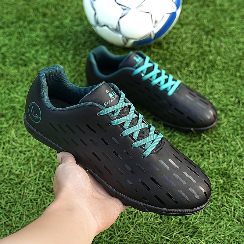 Children's Football Boots Leather Short Nail Professional Training Young Outdoor Men's Football Shoes