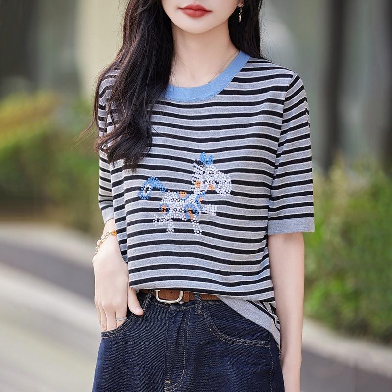 

Round-neck Knitted Short-sleeved Women s Summer New Style Multi-color Striped Embroidered Horseback T-shirt L чорний/синій