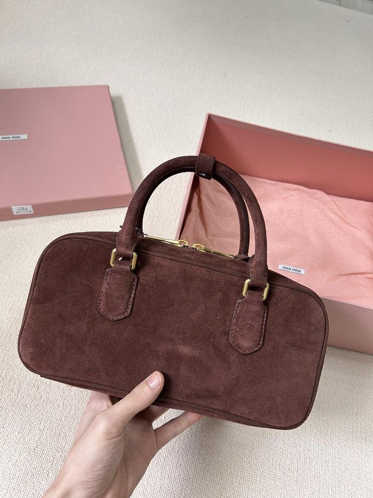 Geantă Boston din piele naturală pentru femei Miu Family Primăvara 2025: Bowling, Geantă de mână, Umăr, Crossbody