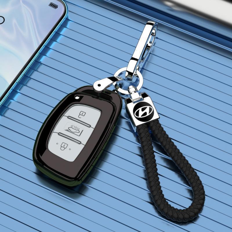 Key Cover Case and Buckle Chain for 2015-2020 Hyundai Tucson - Compatible with Beijing 19 and 2018 models.