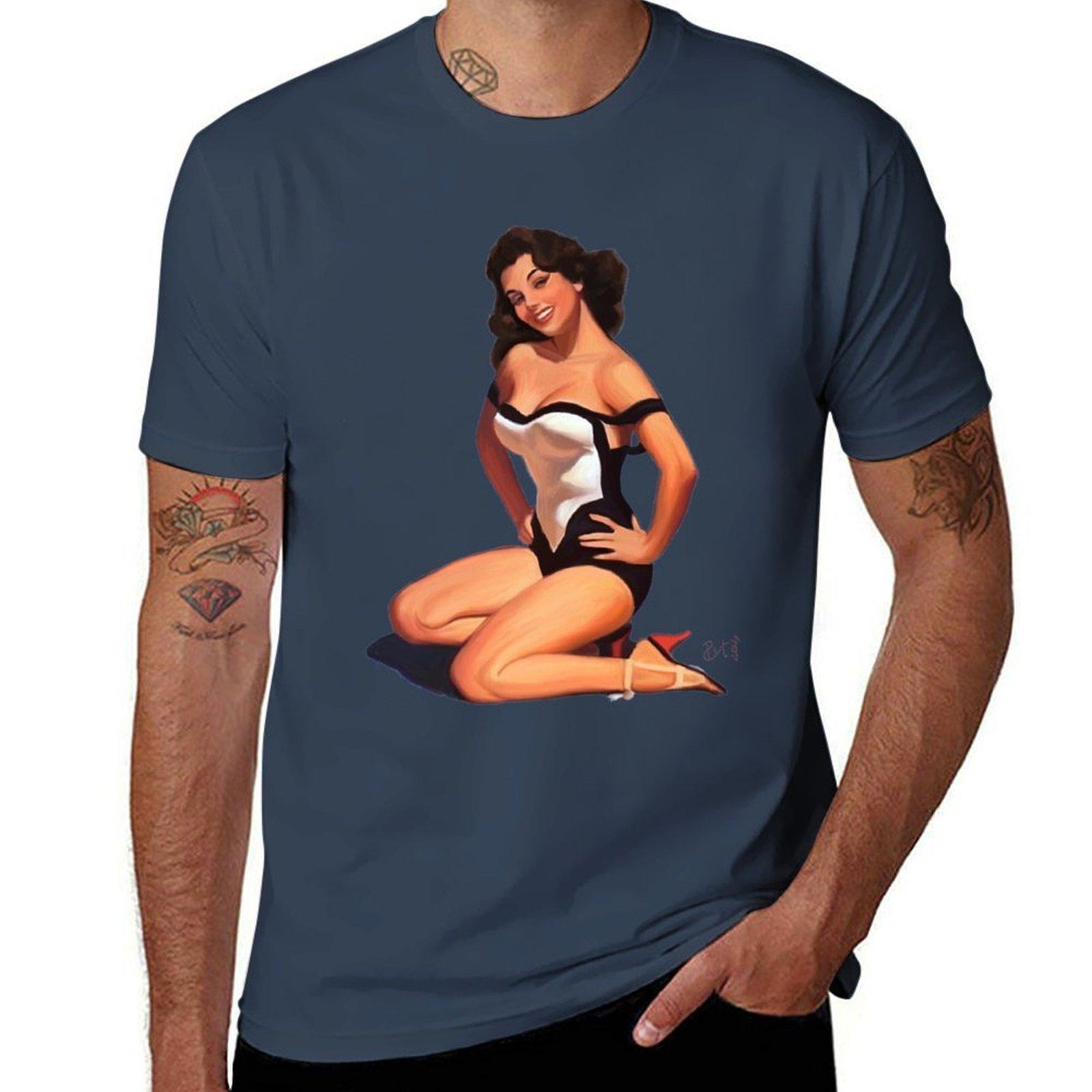Vintage Pin up Girl 1950 TShirt Modern Print Casual TShirt S