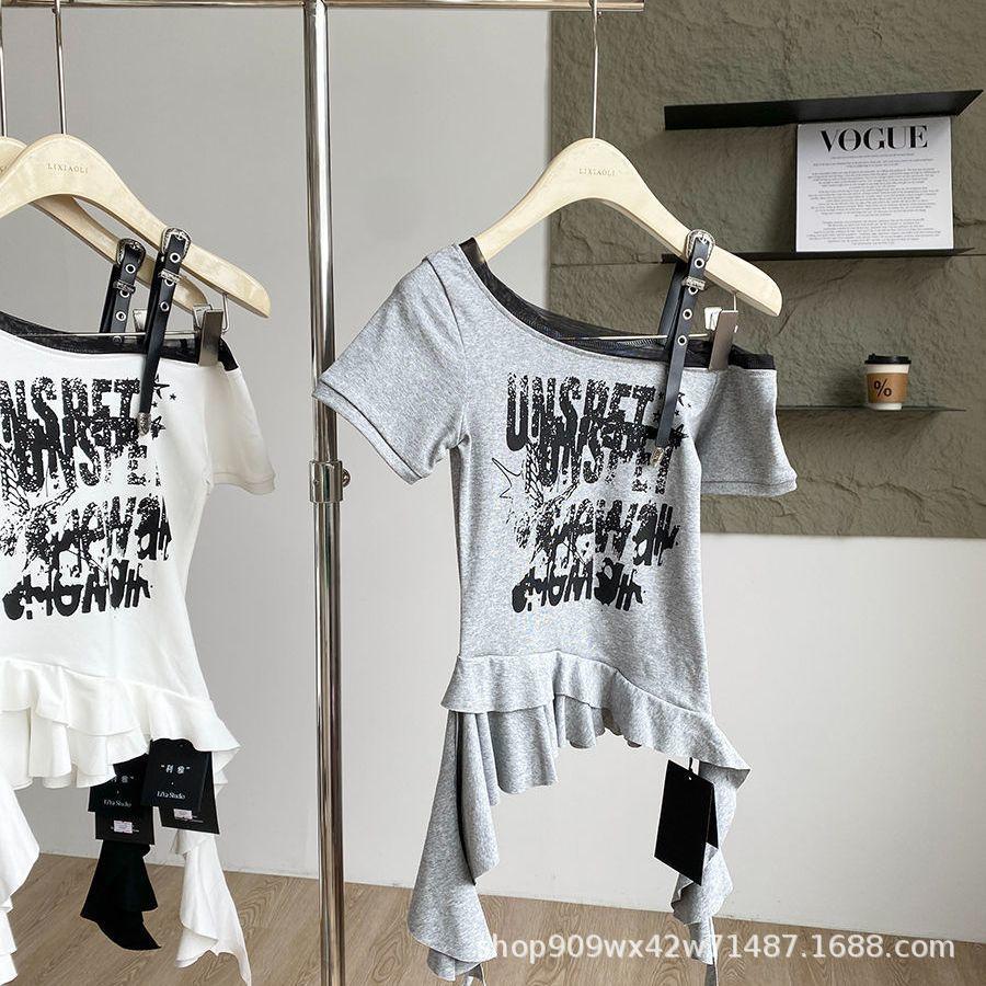 Spice girl letter print diagonal neck off-shoulder short-sleeved T-shirt women's summer new slim-fit irregular streamer top chic