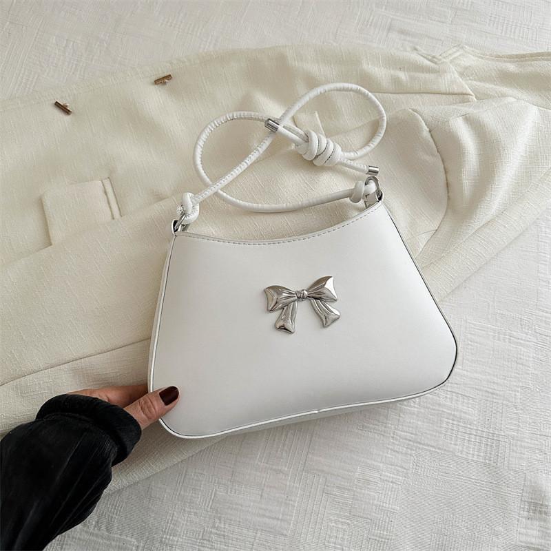 2024 New Style Women's Handbag Street Fashion Chain Crossbody Bag With Butterfly Knot Unique Personality Shoulder Bag
