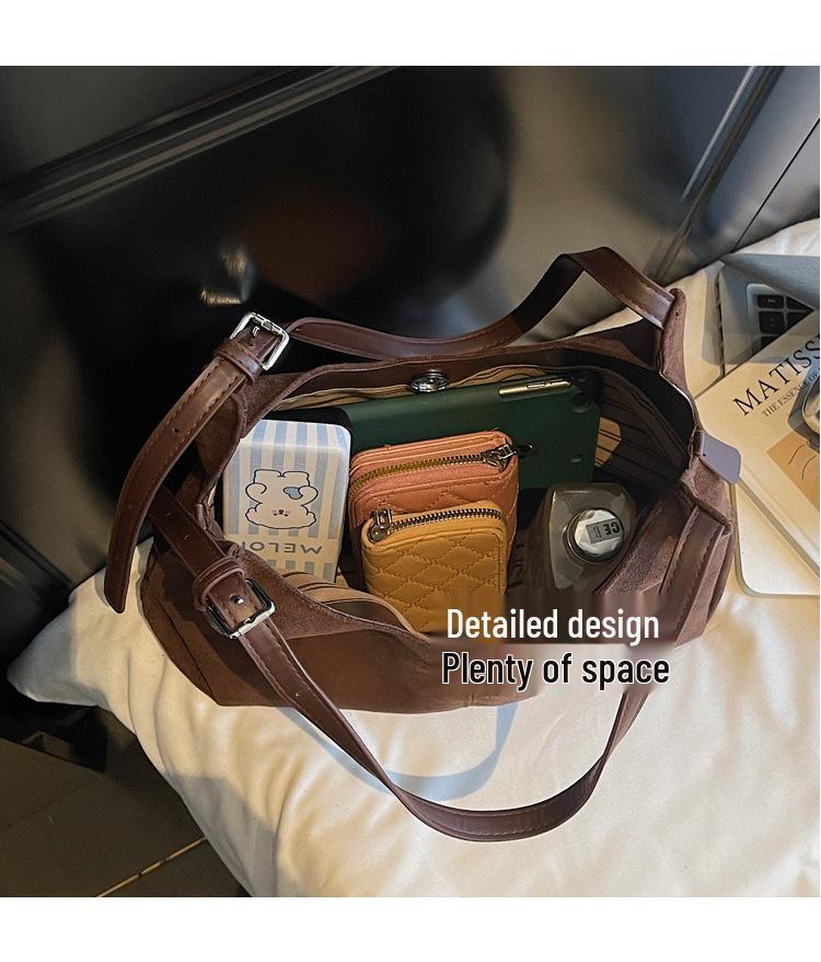 Elegant Suede Retro One-Shoulder Tote: Versatile, Large-Capacity Crossbody for Casual Commutes