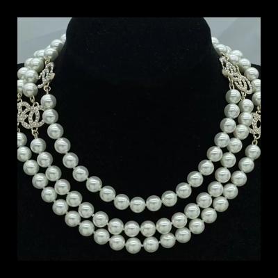 Korean Version of Fashion Trendy Pearl Necklace Accessories, Autumn and Winter Letters Multi-layer Long Double Sweater Chain Wom