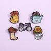 Creative Alloy Flower Car Brooch – Cute, Niche Painted Badge Accessory
