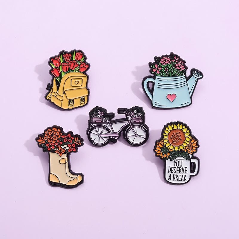 Creative Alloy Flower Car Brooch – Cute, Niche Painted Badge Accessory