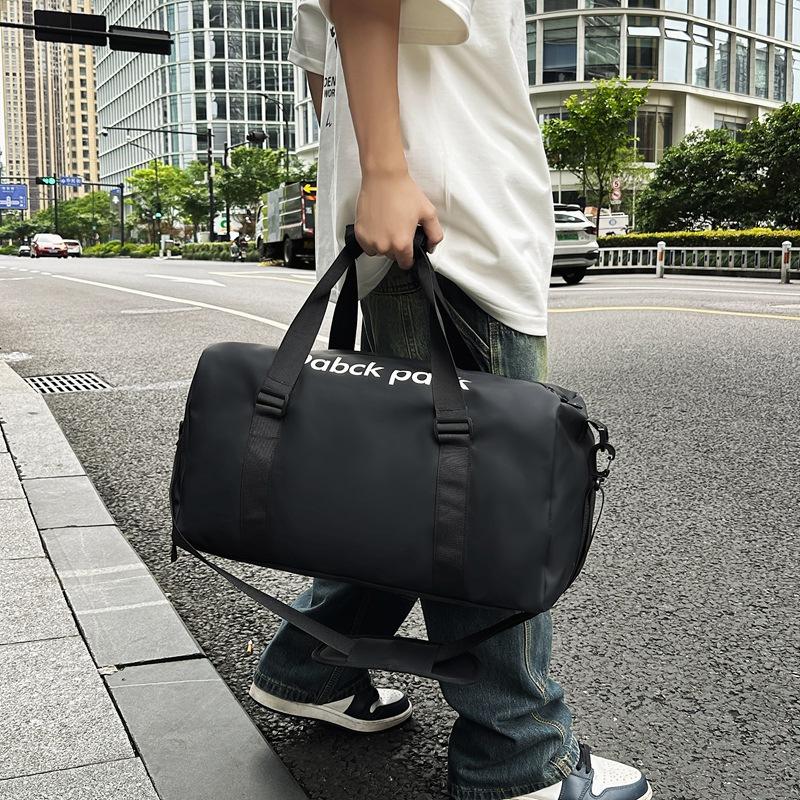 Couple models, short-distance outing, large-capacity decompression, travel bag, wet and dry separation, fashionable fitness bag, can cover tie rod