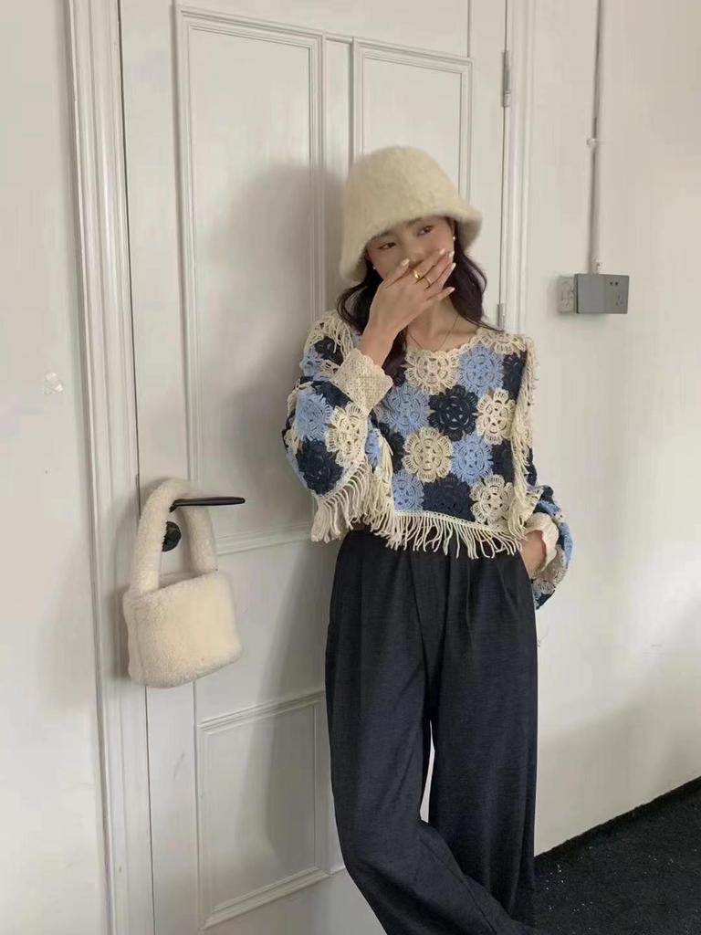 2023 Plus Size Women's Crochet Hollow Long Sleeve Knit Top - Loose & Versatile for Spring/Summer